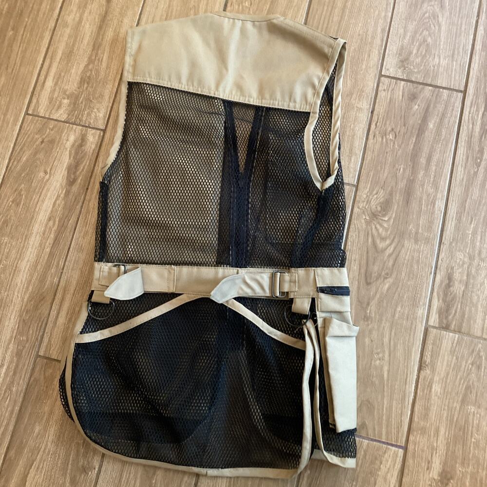 Vintage ORVIS Mesh Shooting Vest Size XL Khaki Multi Pockets Made in USA - Picture 5 of 5